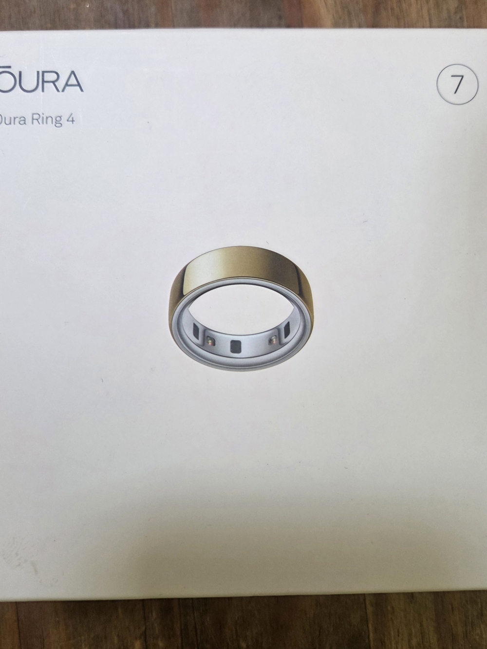 Oura Ring 4 - Gold Smart Wellness Ring (Size 7)